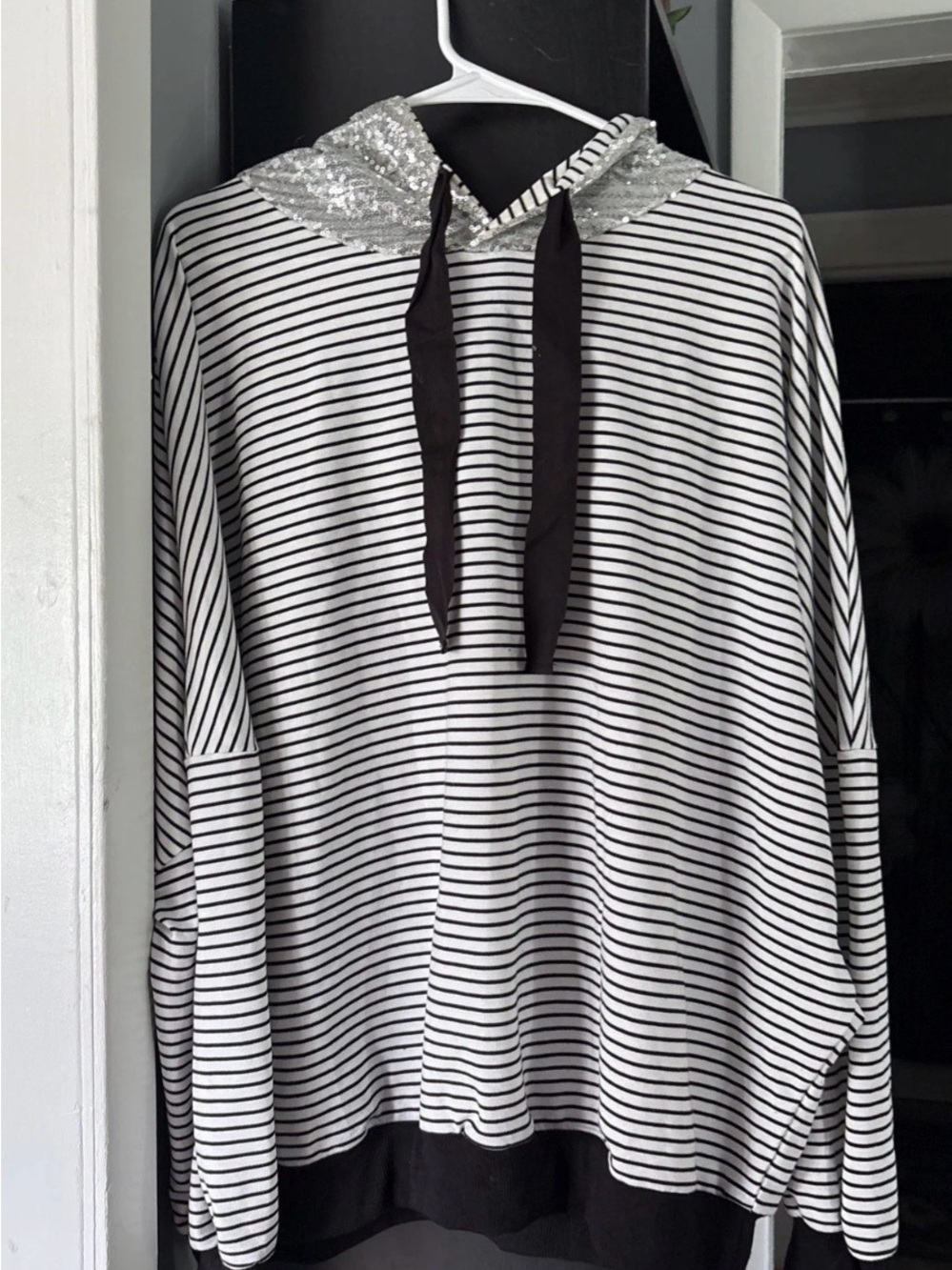 ANDREE BY UNIT Black & White Striped Sequin-Trim Hoodie